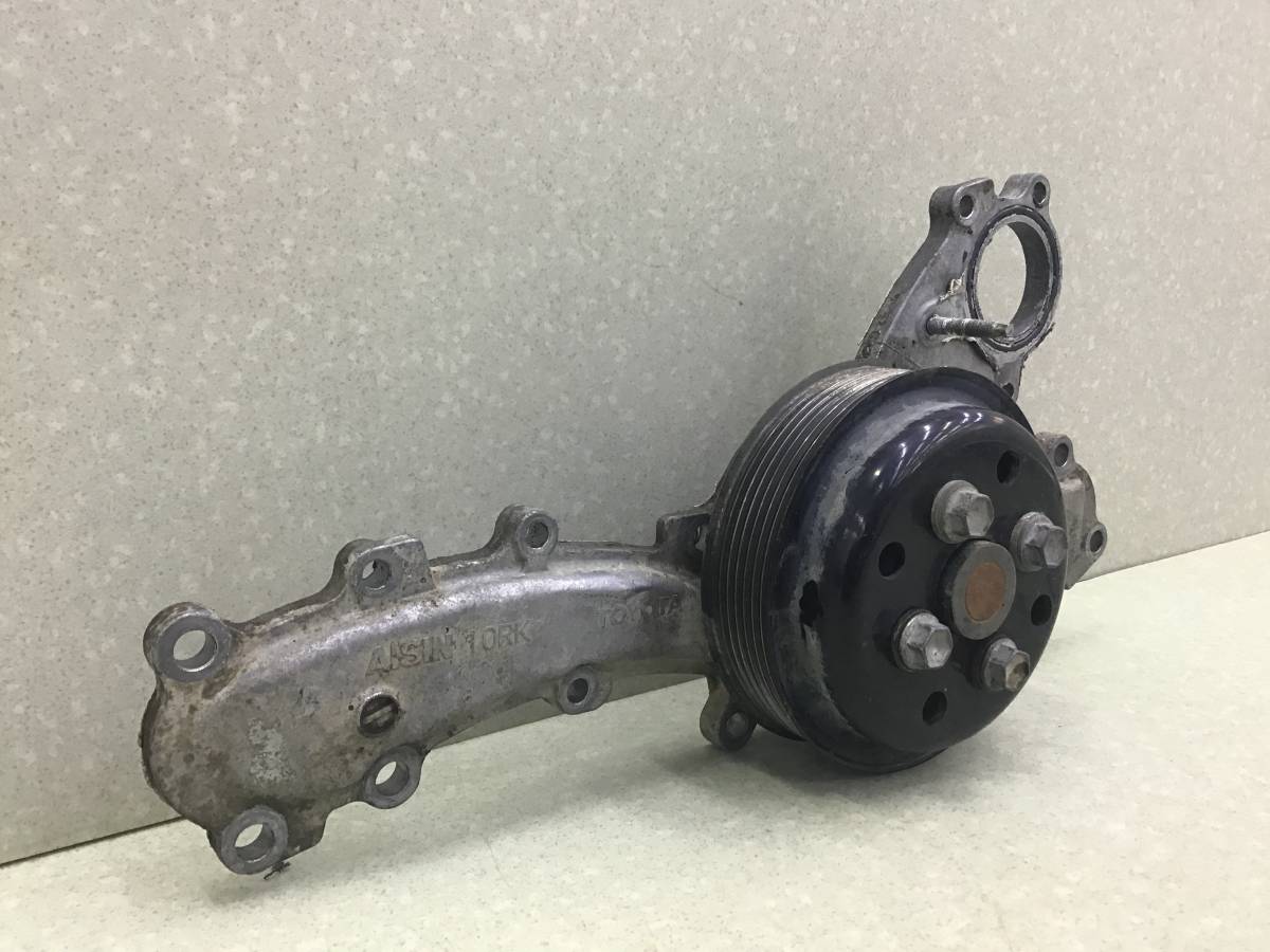 Насос водяной (помпа) Toyota Highlander (U50) 2013-2020