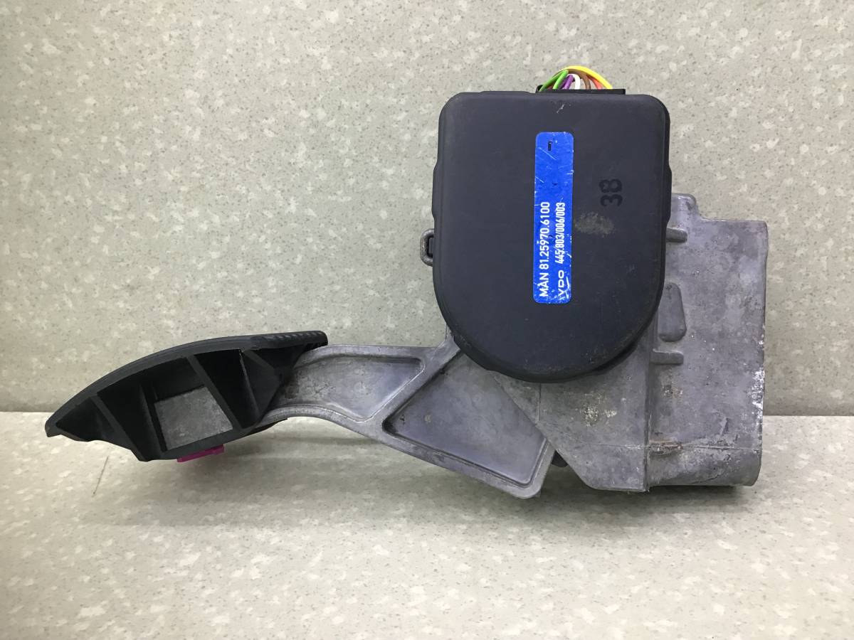Педаль газа MAN 4-Serie TGA 2000-2008 Педаль газа MAN 4-Serie TGA 2000-2008