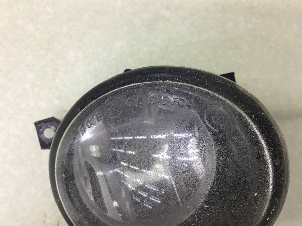 Фара противотуманная правая Volkswagen Golf 5 (1K) 2003-2009