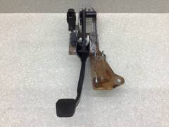 Педаль тормоза Volvo S40 (MS) 2004-2012 Педаль тормоза Volvo S40 (MS) 2004-2012