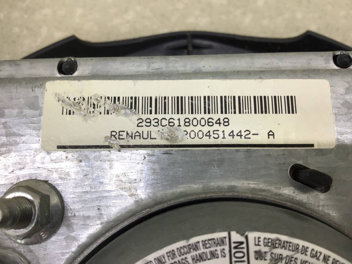 Подушка безопасности в рулевое колесо Renault Clio (2) 1998-2008 Подушка безопасности в рулевое колесо Renault Clio (2) 1998-2008
