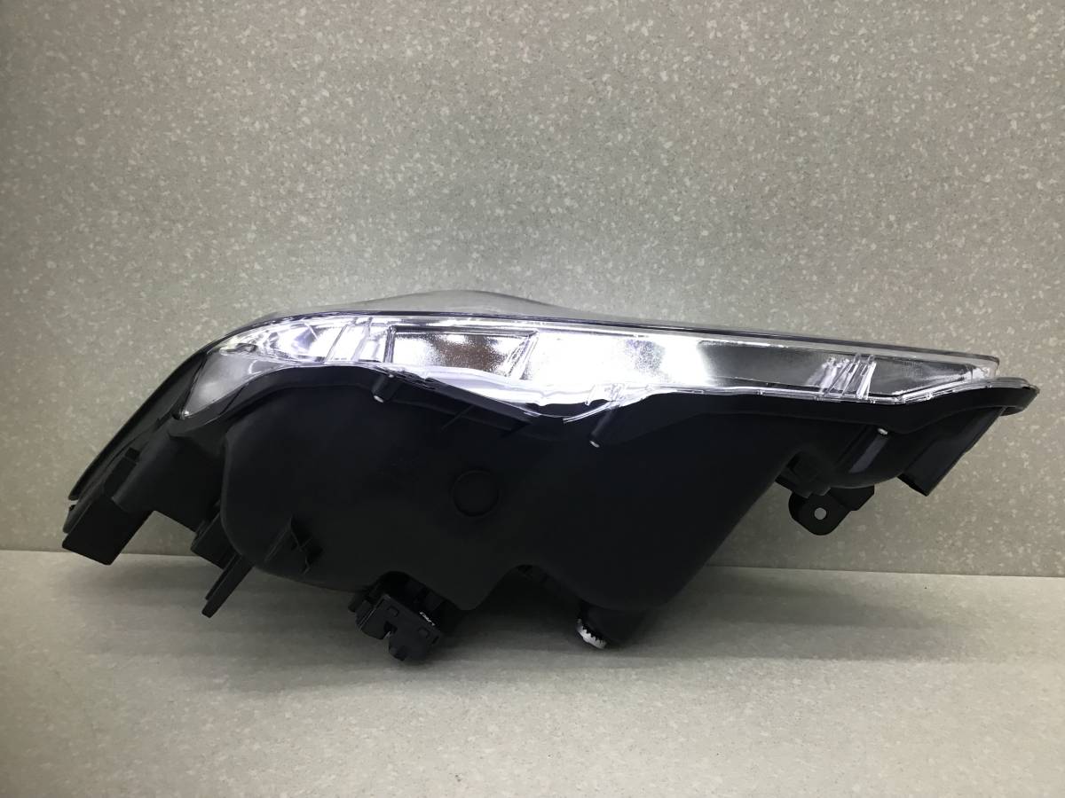 Фара правая Toyota Camry (V50) 2011-2017 Фара правая Toyota Camry (V50) 2011-2017