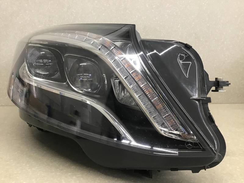 Фара правая Mercedes-Benz S-Class (W222) 2013> Фара правая Mercedes-Benz S-Class (W222) 2013>