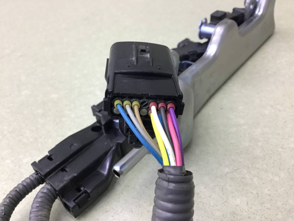 Рейка топливная (рампа) Toyota Land Cruiser (J300) 2021>