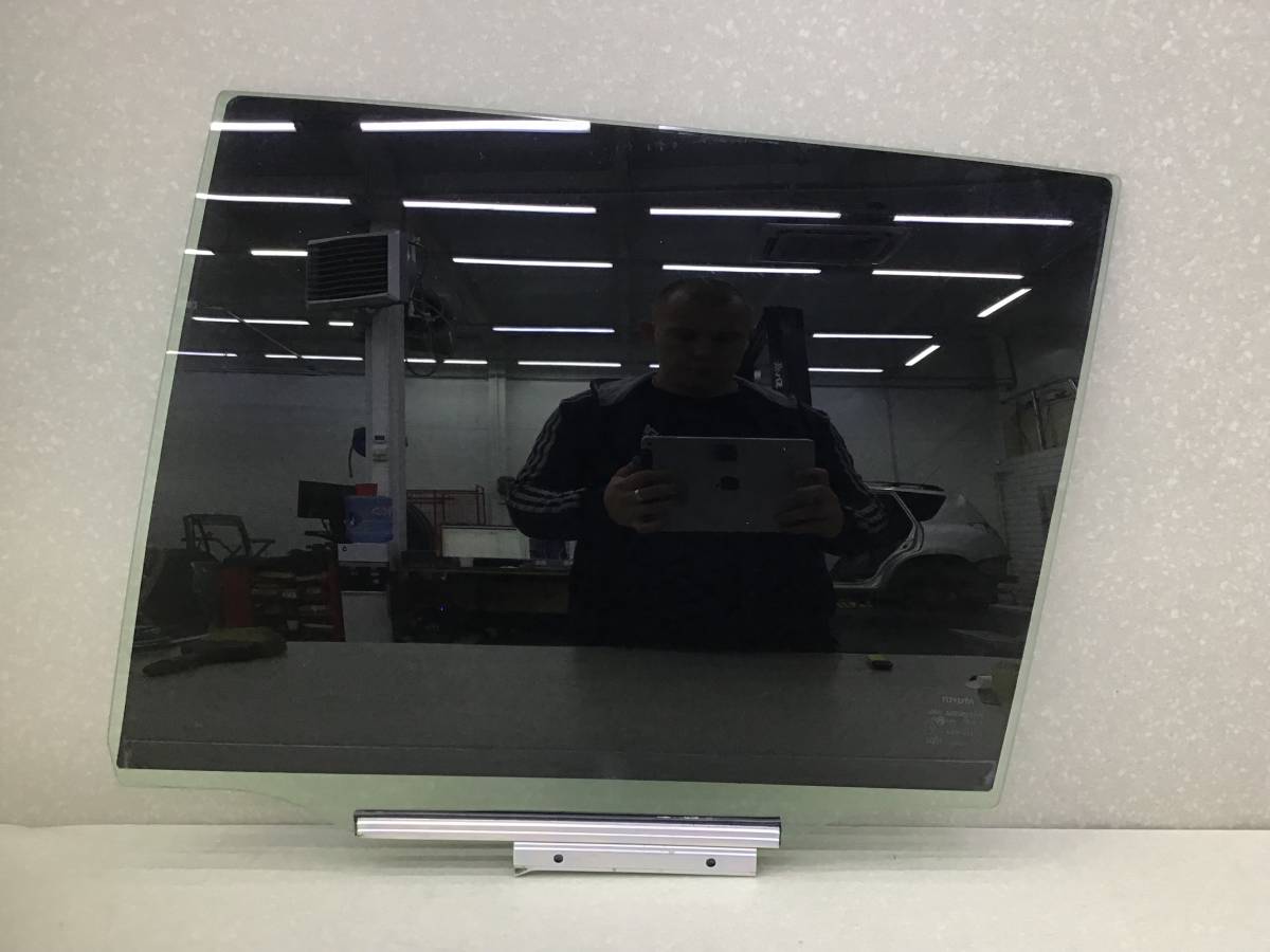 Стекло двери задней левой Toyota Rav 4 (A30) 2006-2013