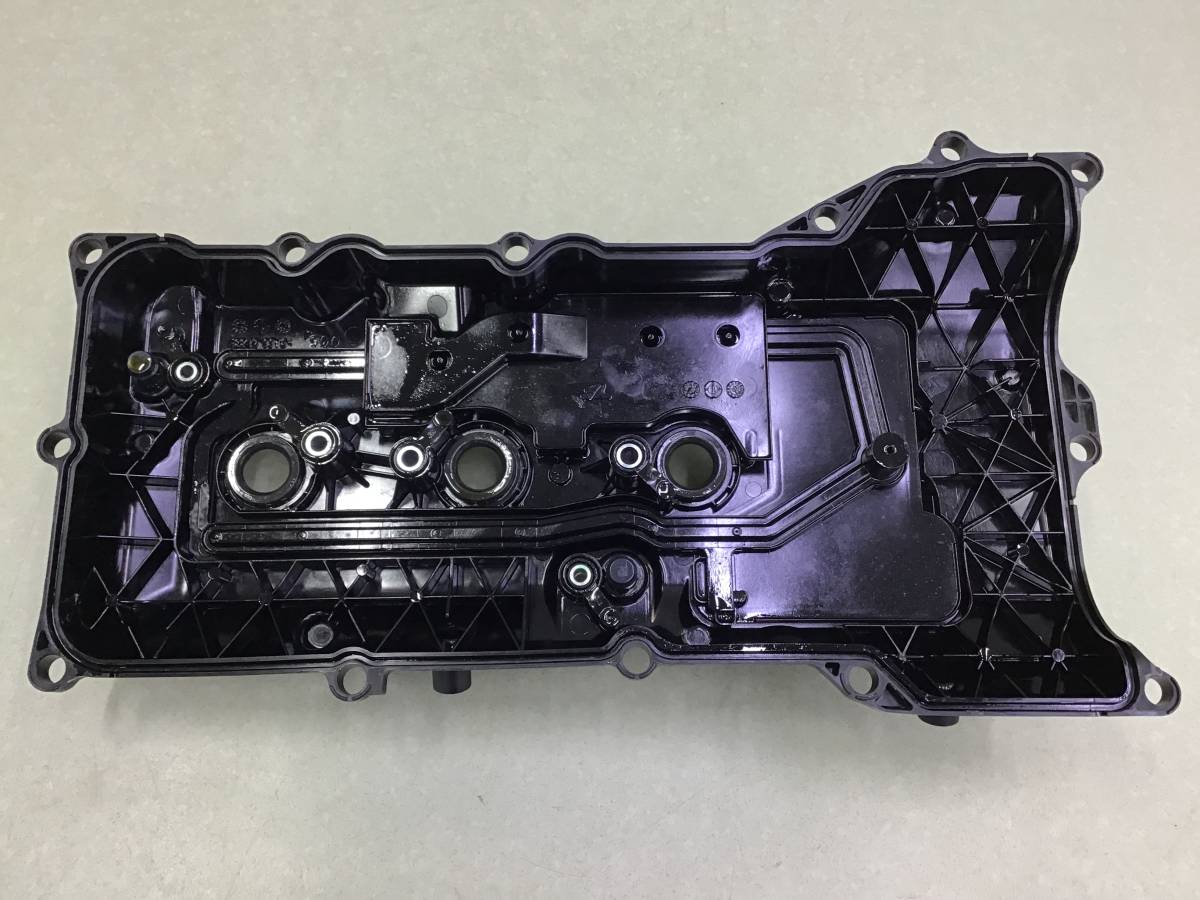 Крышка головки блока (клапанная) Toyota Land Cruiser (J300) 2021>