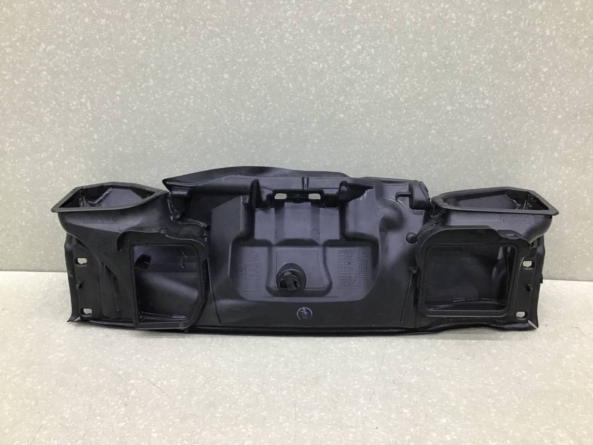 Воздуховод BMW 5-series E60/E61 2003-2009 Воздуховод BMW 5-series E60/E61 2003-2009