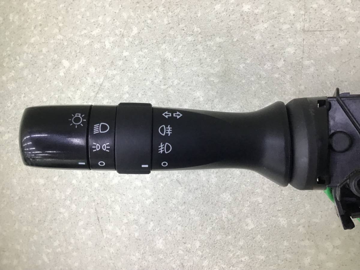 Переключатель поворотов подрулевой Toyota Rav 4 (A30) 2006-2013