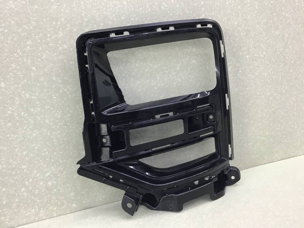 Накладка фары JAC T9 2020 - н. в.