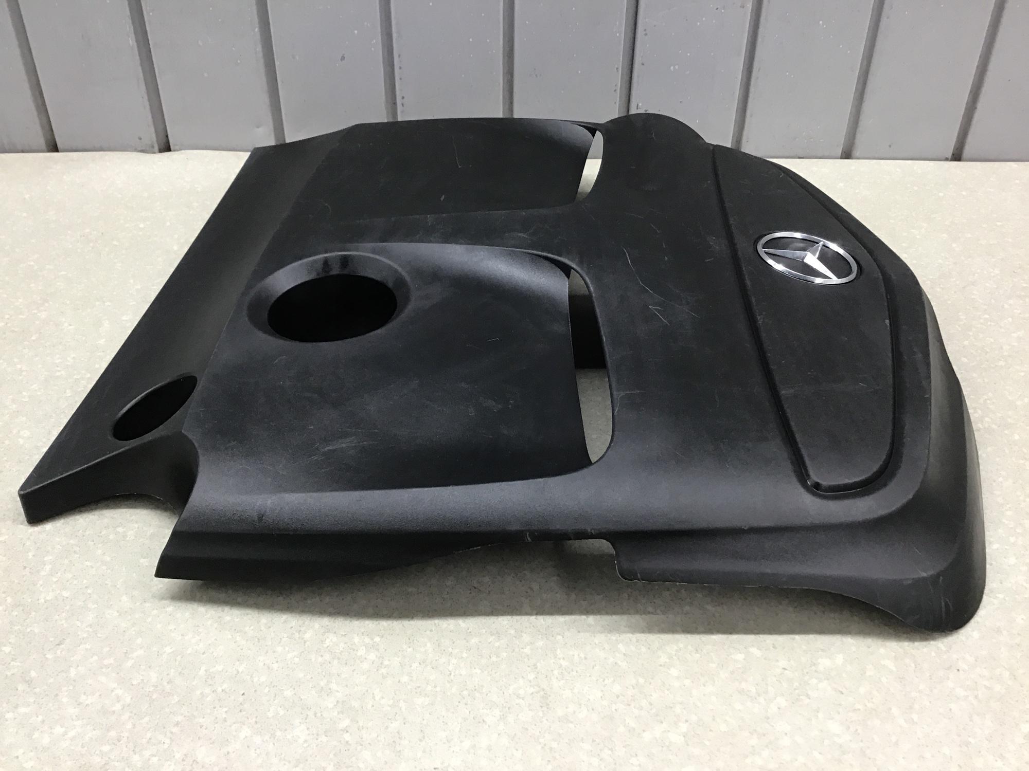 Накладка декоративная, Mercedes Benz CLA-klasse C117 2013-2019 Накладка декоративная, Mercedes Benz CLA-klasse C117 2013-2019