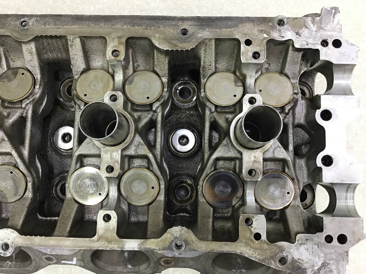 Головка блока цилиндров Infiniti QX56 (JA60) 2004-2010 Головка блока цилиндров Infiniti QX56 (JA60) 2004-2010