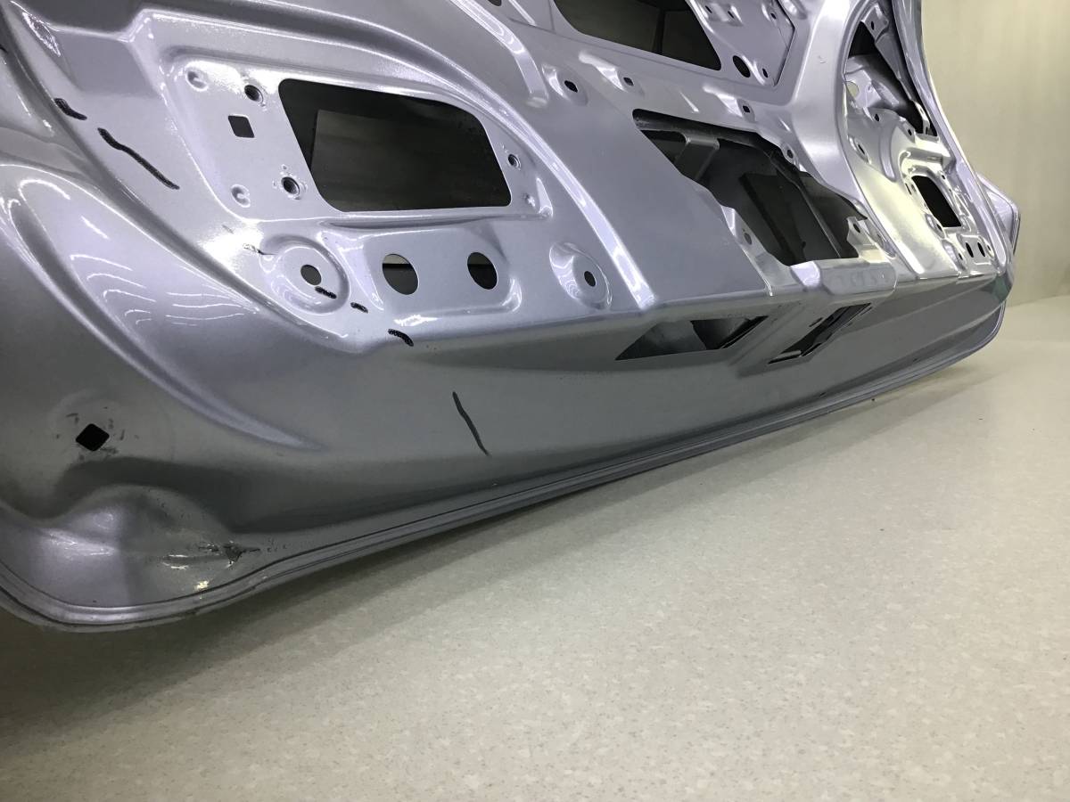 Дверь багажника Lexus RX500h (ALH10) Дверь багажника Lexus RX500h (ALH10)