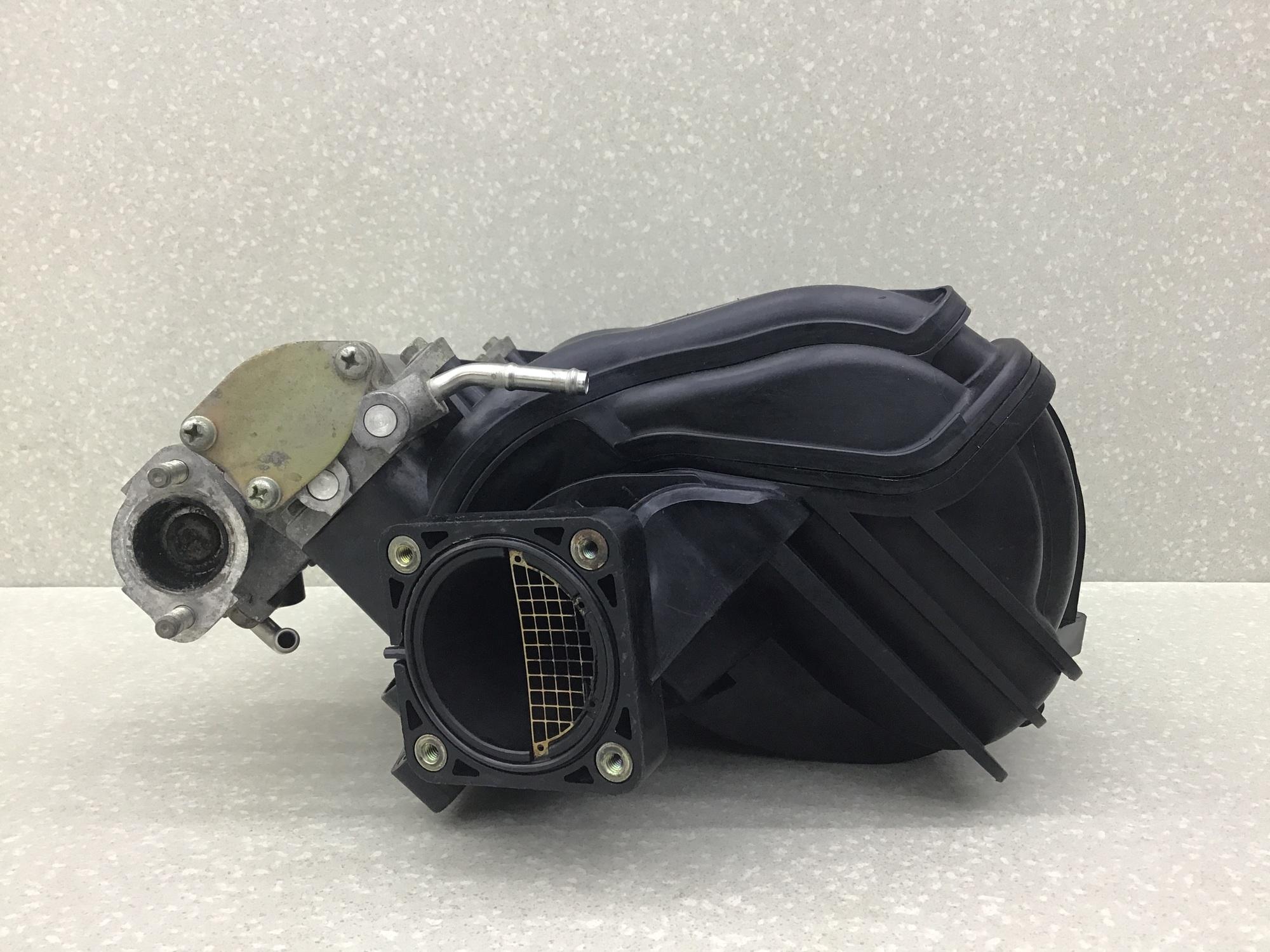 Коллектор впускной, Toyota RAV 4 2000-2005 Коллектор впускной, Toyota RAV 4 2000-2005
