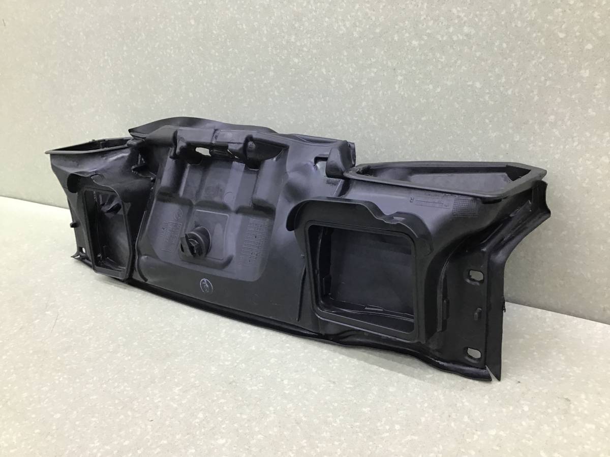 Воздуховод BMW 5-series E60/E61 2003-2009 Воздуховод BMW 5-series E60/E61 2003-2009
