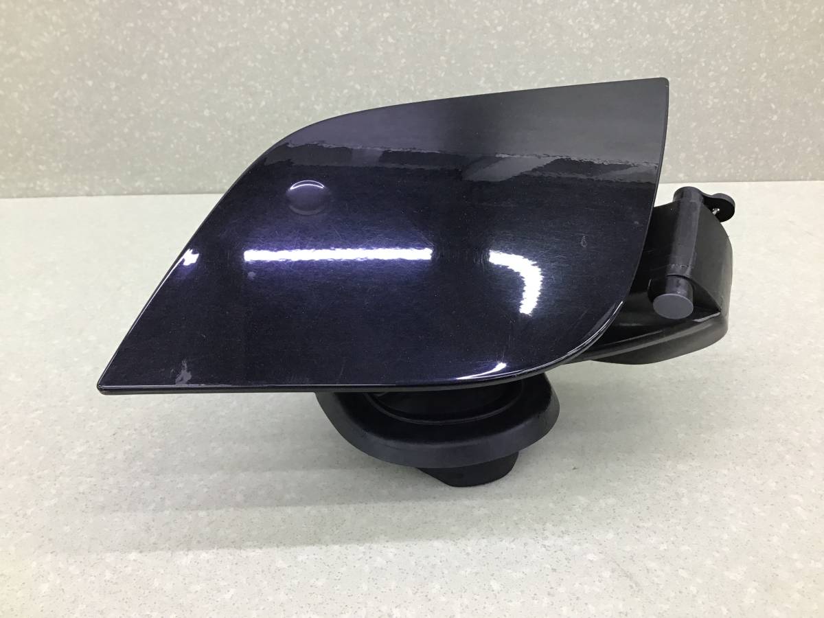 Лючок бензобака Ford Focus 3 (CB8) 2011-2019 Лючок бензобака Ford Focus 3 (CB8) 2011-2019