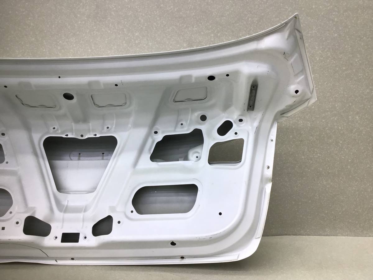 Крышка багажника Kia Cerato 3 (YD) 2013-2020 Крышка багажника Kia Cerato 3 (YD) 2013-2020