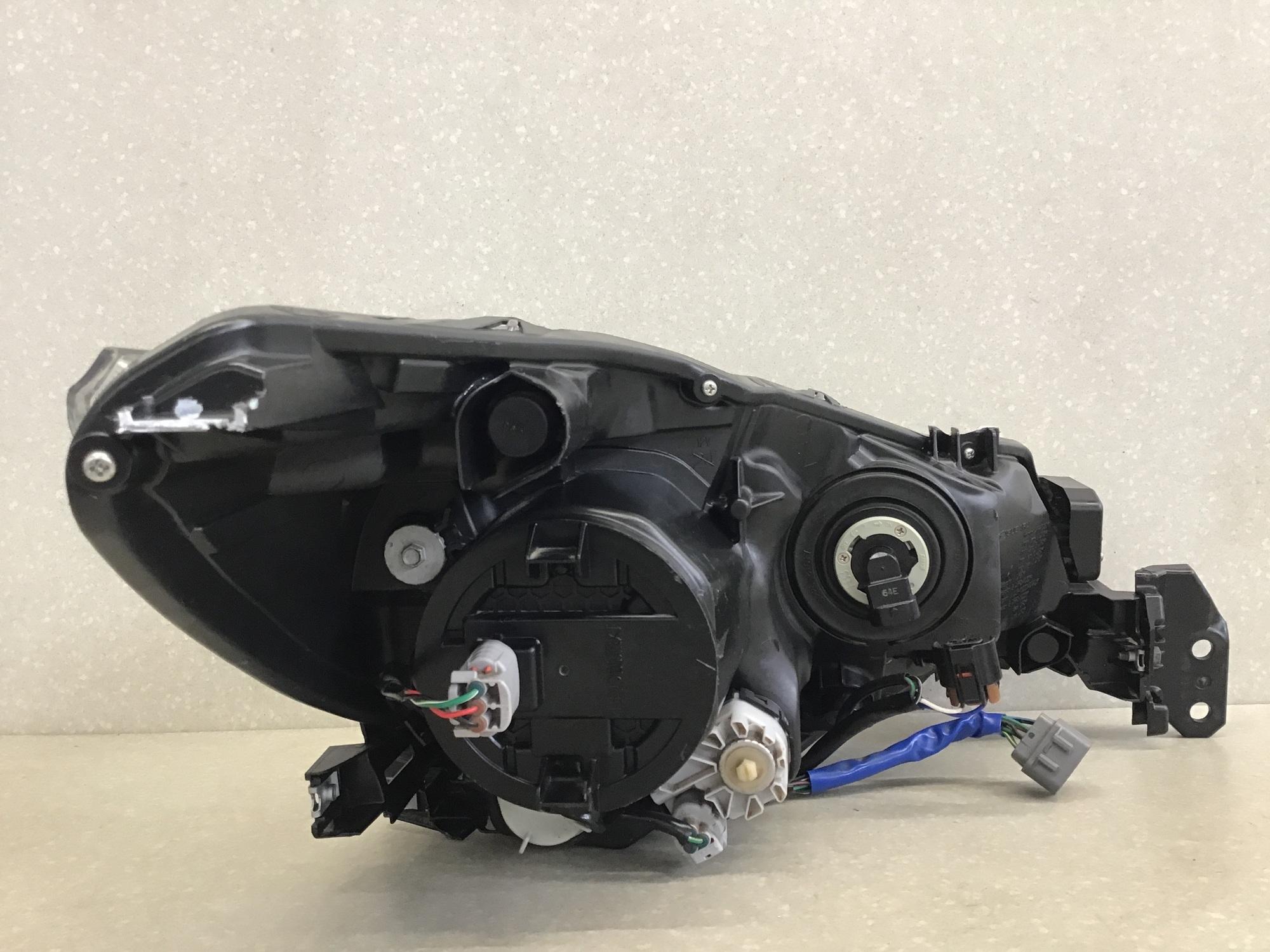 Фара левая Subaru Legacy (B14) 2010-2015 Фара левая Subaru Legacy (B14) 2010-2015