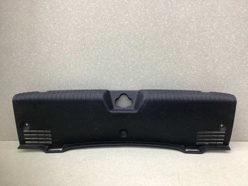 Накладка замка багажника Audi A1 (8X) 2010>