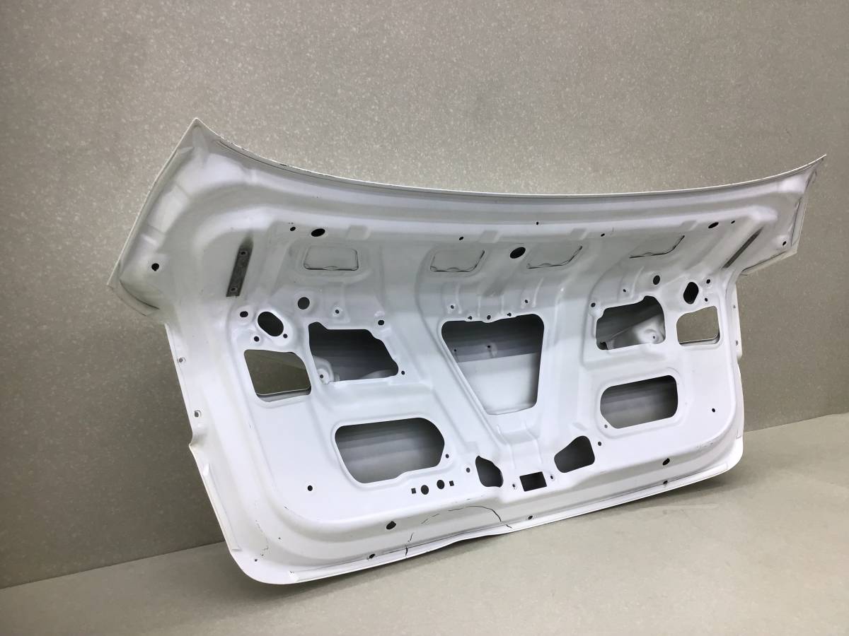 Крышка багажника Kia Cerato 3 (YD) 2013-2020 Крышка багажника Kia Cerato 3 (YD) 2013-2020
