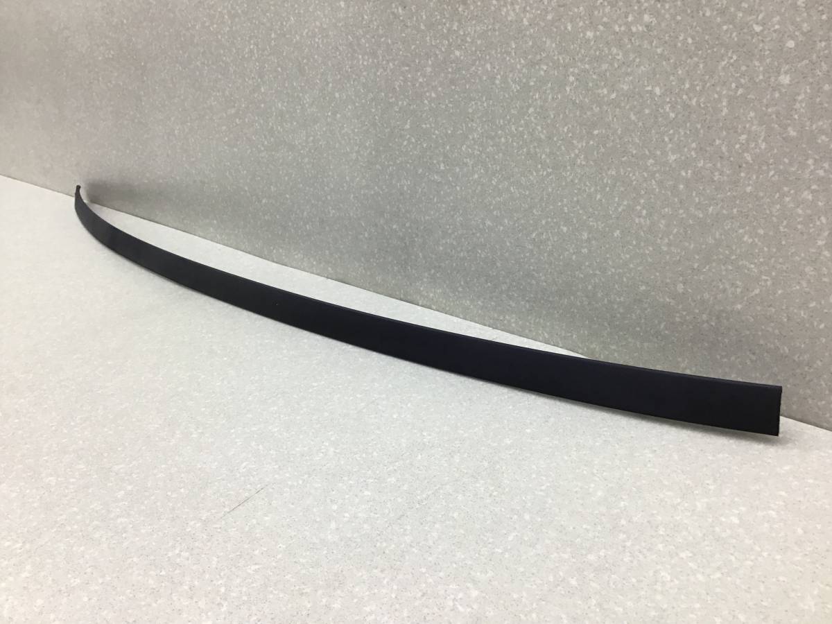 Молдинг крыши правый Ford Focus 3 (CB8) 2011-2019 Молдинг крыши правый Ford Focus 3 (CB8) 2011-2019