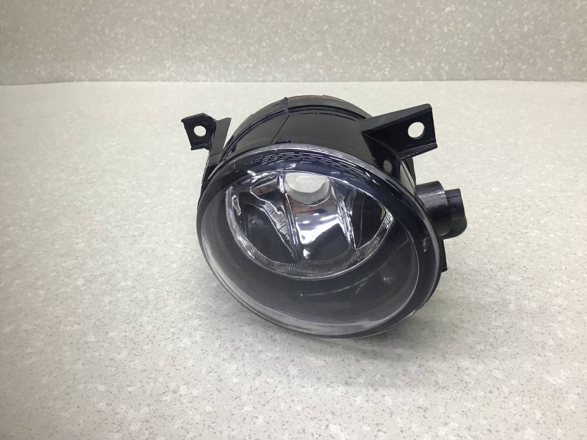 Фара противотуманная правая Volkswagen Polo Sed 5 (6C1) 2010-2020 Фара противотуманная правая Volkswagen Polo Sed 5 (6C1) 2010-2020