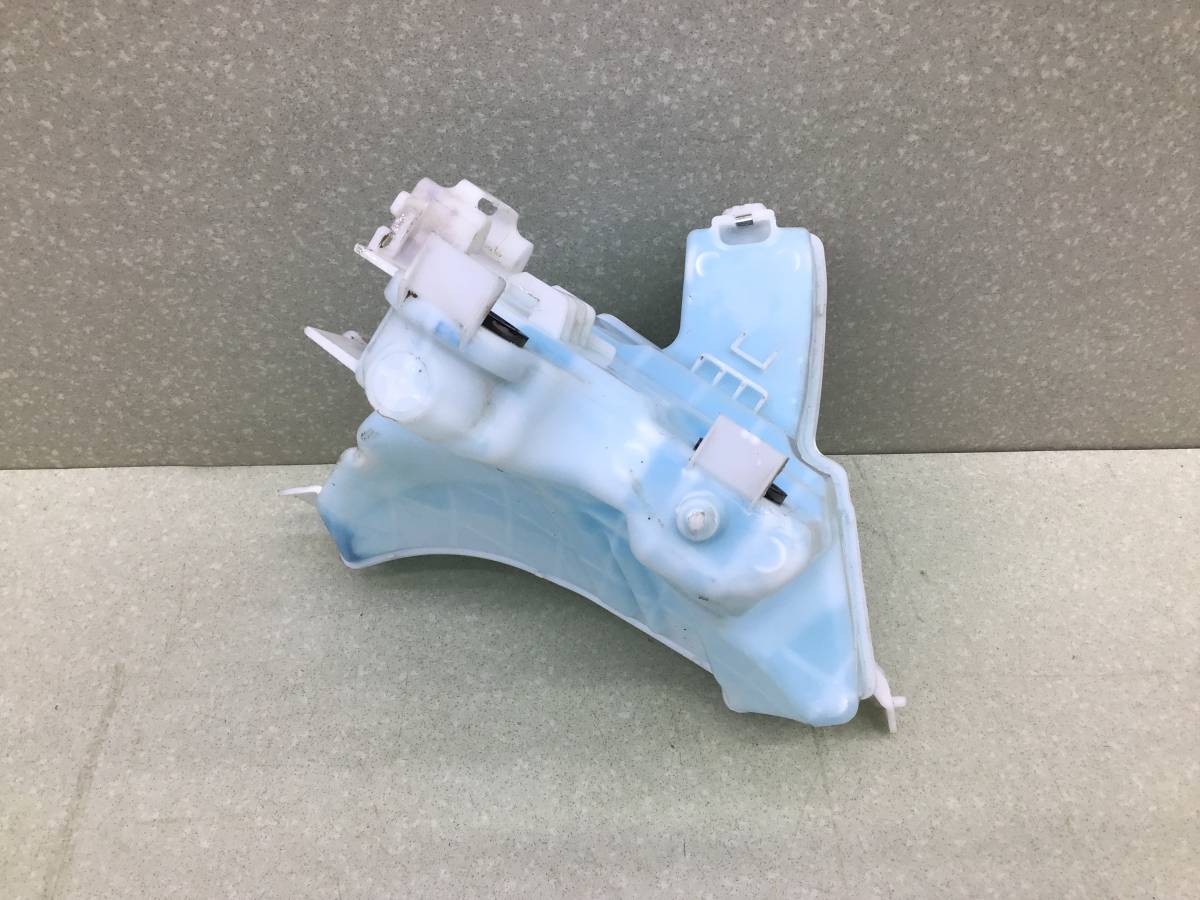 Бачок омывателя лобового стекла Toyota Land Cruiser Prado (J150) 2009>