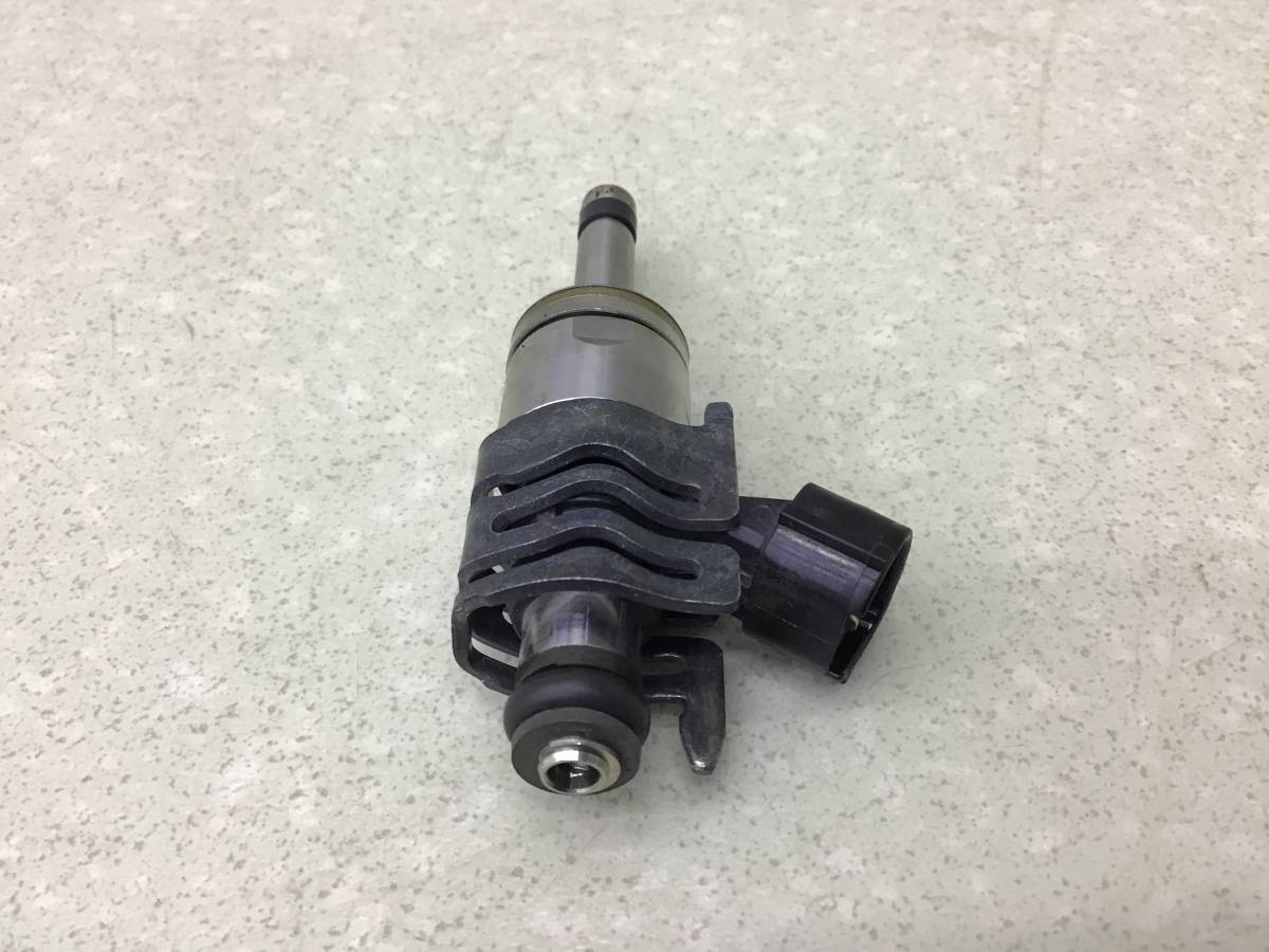 Форсунка инжекторная электрическая Toyota Land Cruiser (J300) 2021>