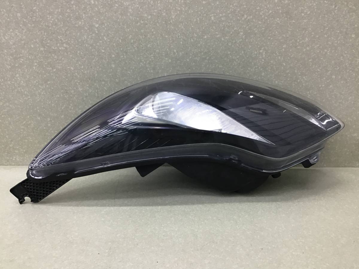 Фара левая Ford Focus 3 (CB8) 2011-2019 Фара левая Ford Focus 3 (CB8) 2011-2019