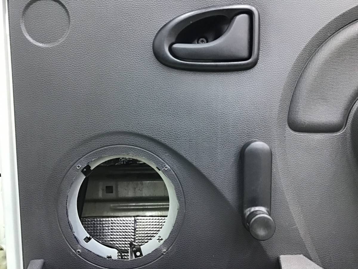 Дверь передняя правая Renault Logan (1) 2005-2014 Дверь передняя правая Renault Logan (1) 2005-2014