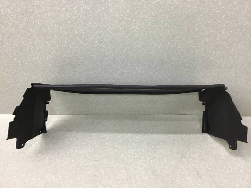 Воздуховод BMW X3 E83 2004-2010 Воздуховод BMW X3 E83 2004-2010