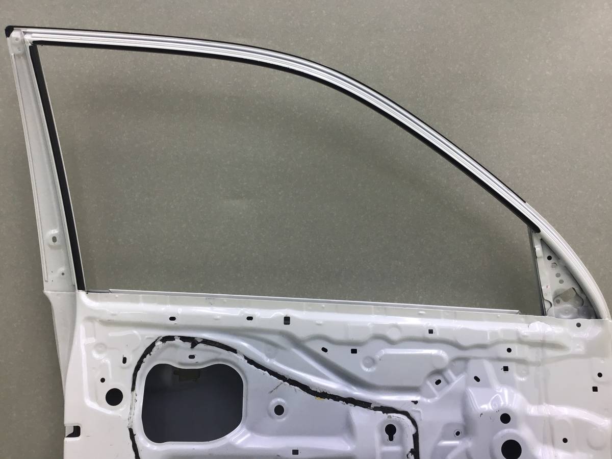 Дверь передняя левая Toyota Land Cruiser Prado (J150) 2009> Дверь передняя левая Toyota Land Cruiser Prado (J150) 2009>
