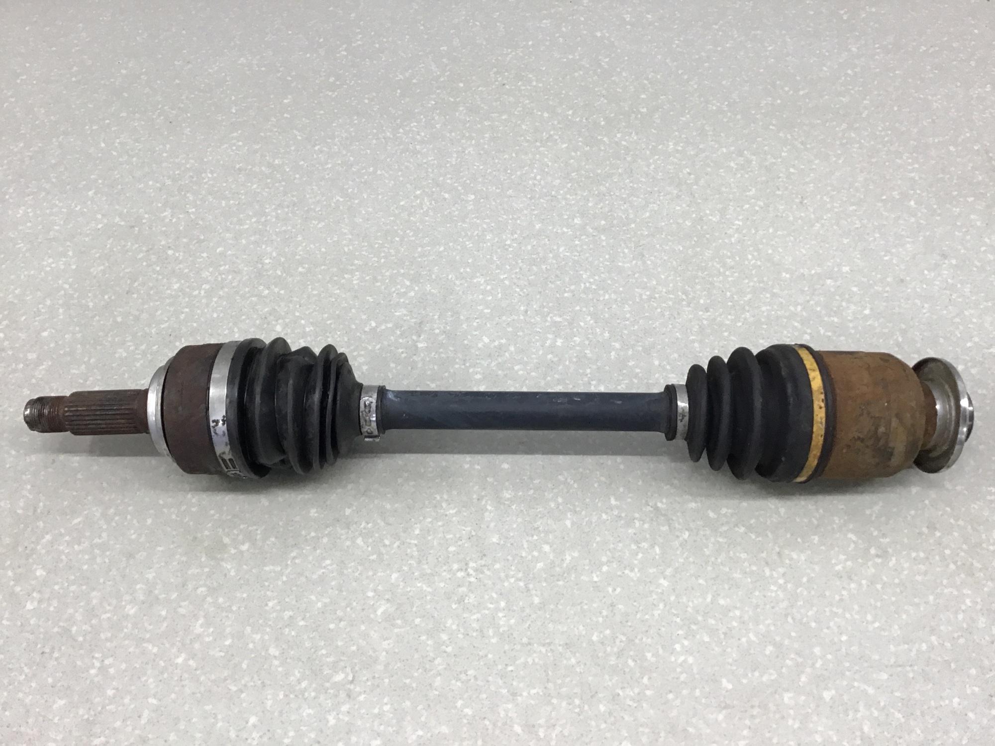 Полуось задняя правая, Honda Legend 2006-2011 Полуось задняя правая, Honda Legend 2006-2011