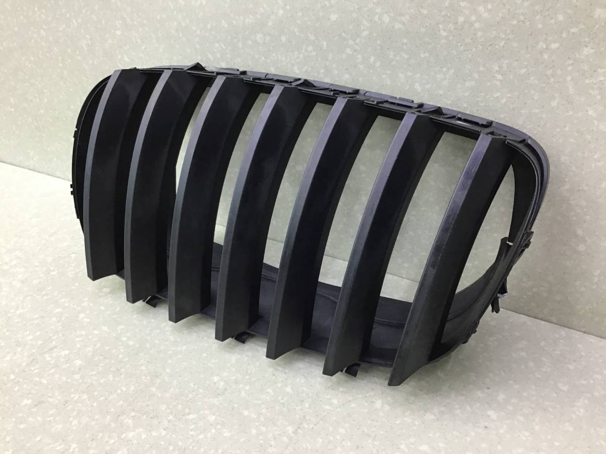 Решетка радиатора левая BMW X5 E70 2007-2013 Решетка радиатора левая BMW X5 E70 2007-2013