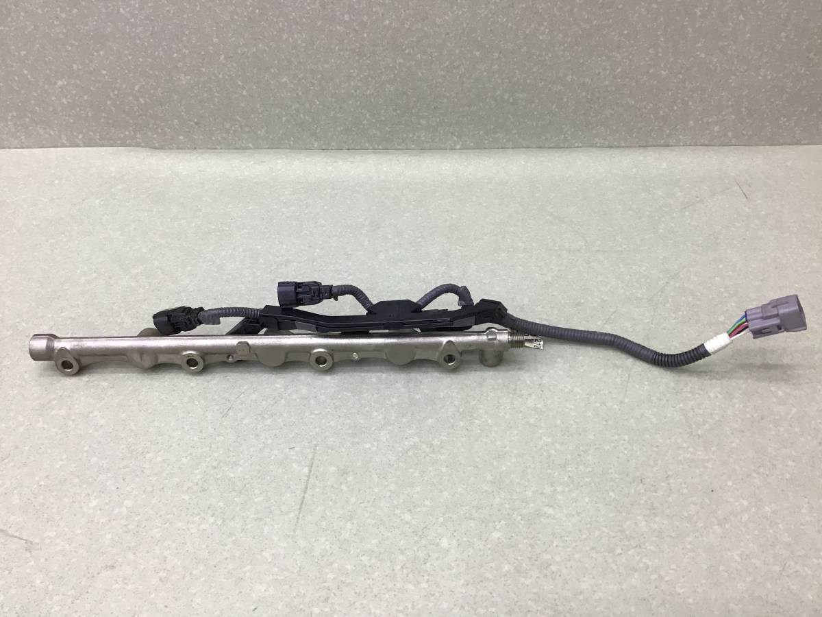 Рейка топливная (рампа) Toyota Land Cruiser (J300) 2021>