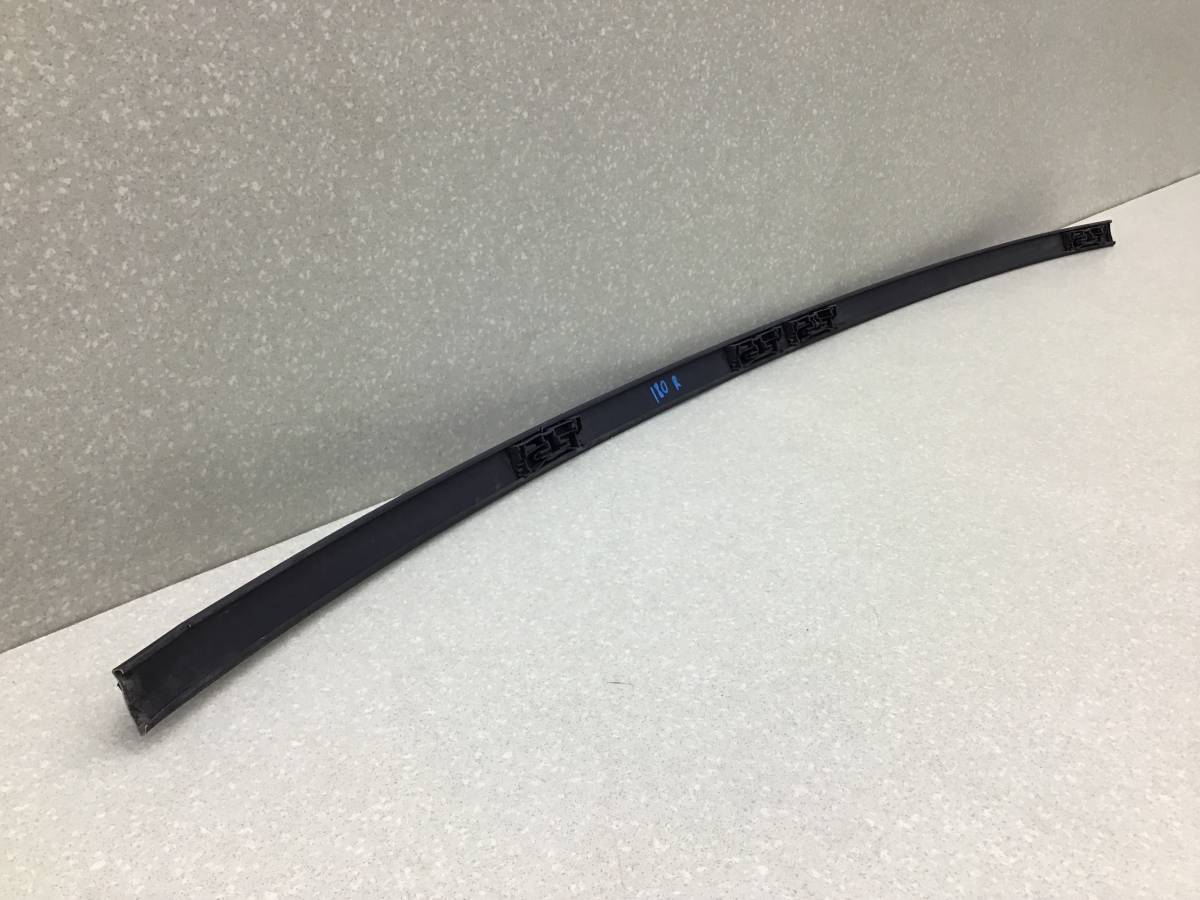 Молдинг крыши правый Ford Focus 3 (CB8) 2011-2019 Молдинг крыши правый Ford Focus 3 (CB8) 2011-2019