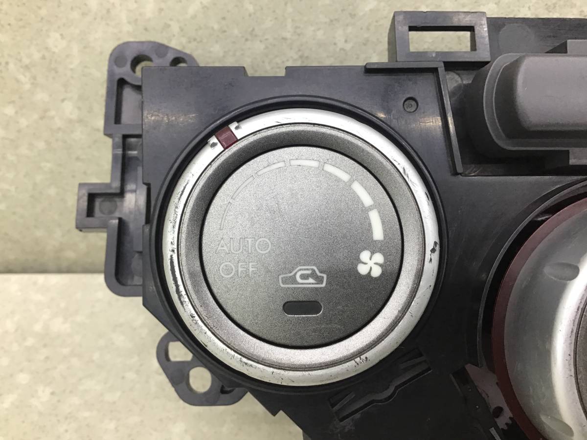 Блок управления климатической установкой Subaru Impreza (G12) 2007-2012