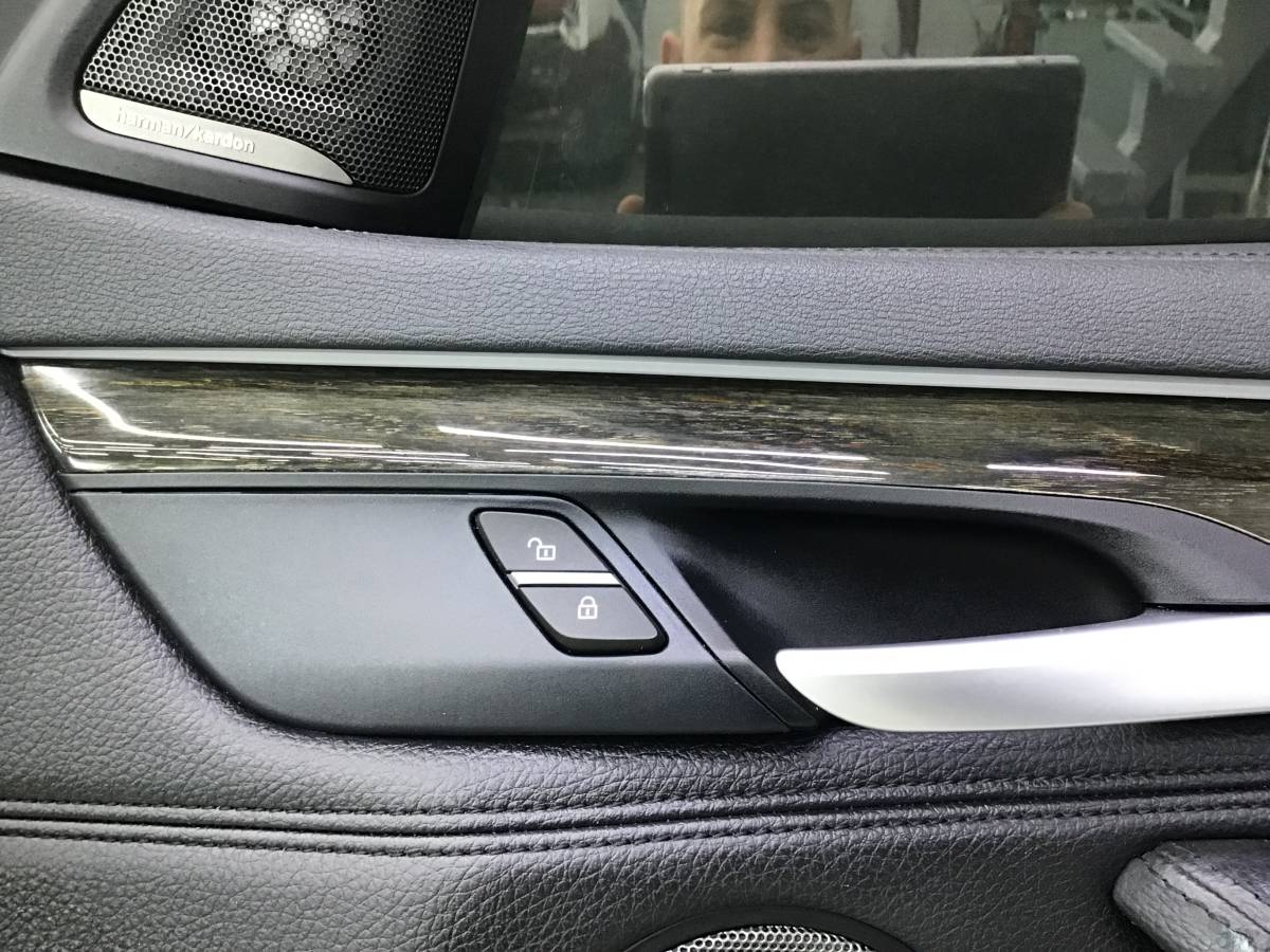 Дверь передняя правая BMW X6 F16/F86 2014> Дверь передняя правая BMW X6 F16/F86 2014>