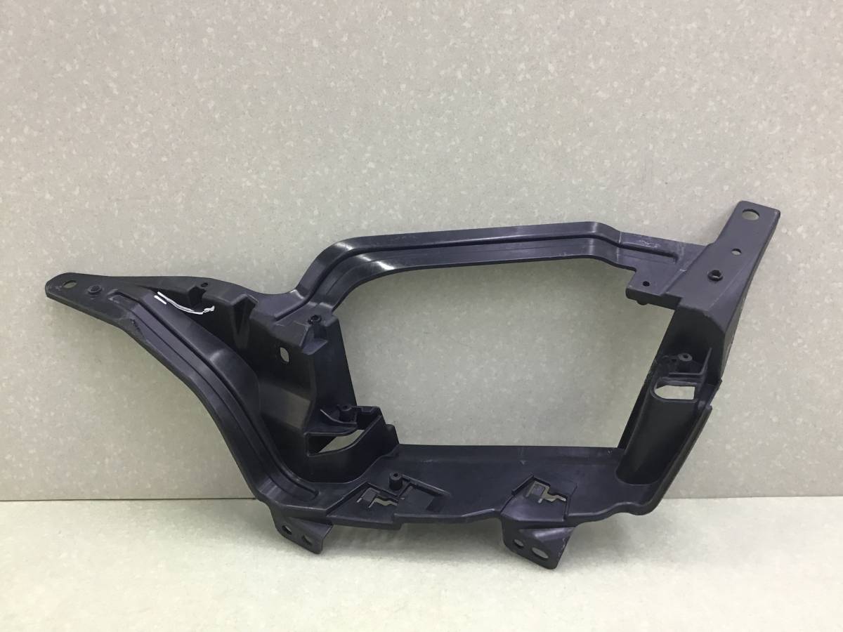 Кронштейн глушителя BMW X5 G05 2018>