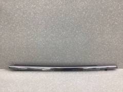 Накладка стекла заднего правого Lexus UX (MZAA10) 2018-н.в.