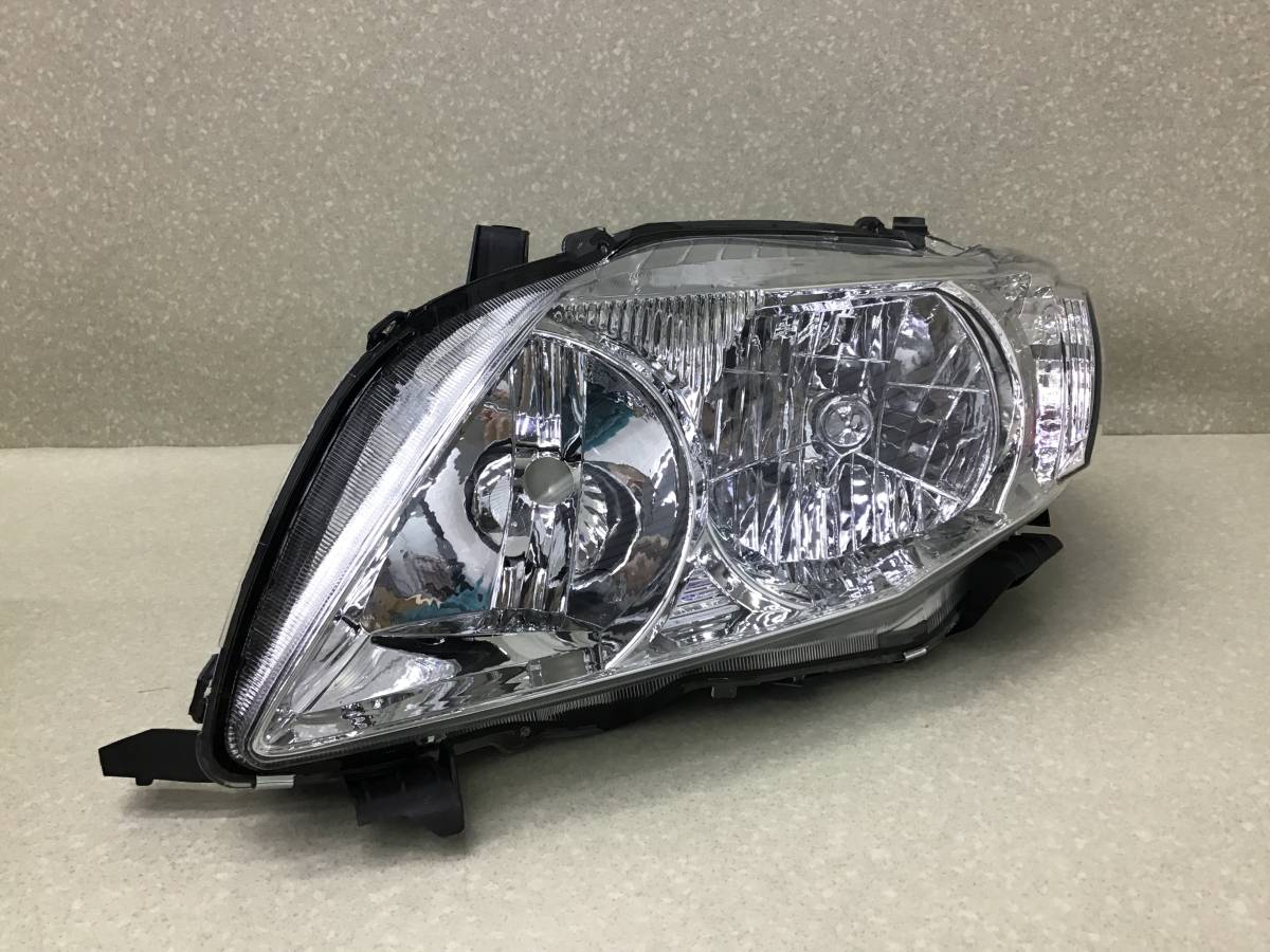 Фара левая Toyota Corolla (ZZE150) 2006-2013 Фара левая Toyota Corolla (ZZE150) 2006-2013