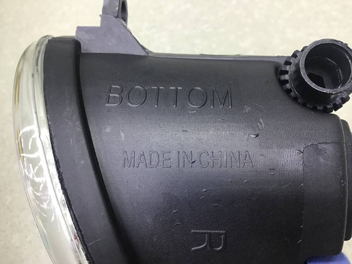 Фара противотуманная правая Toyota Camry (V40) 2006-2011 Фара противотуманная правая Toyota Camry (V40) 2006-2011