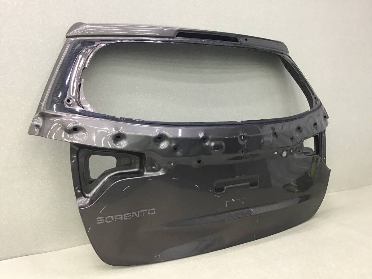 Дверь багажника Kia Sorento (XM) 2009-2021 Дверь багажника Kia Sorento (XM) 2009-2021