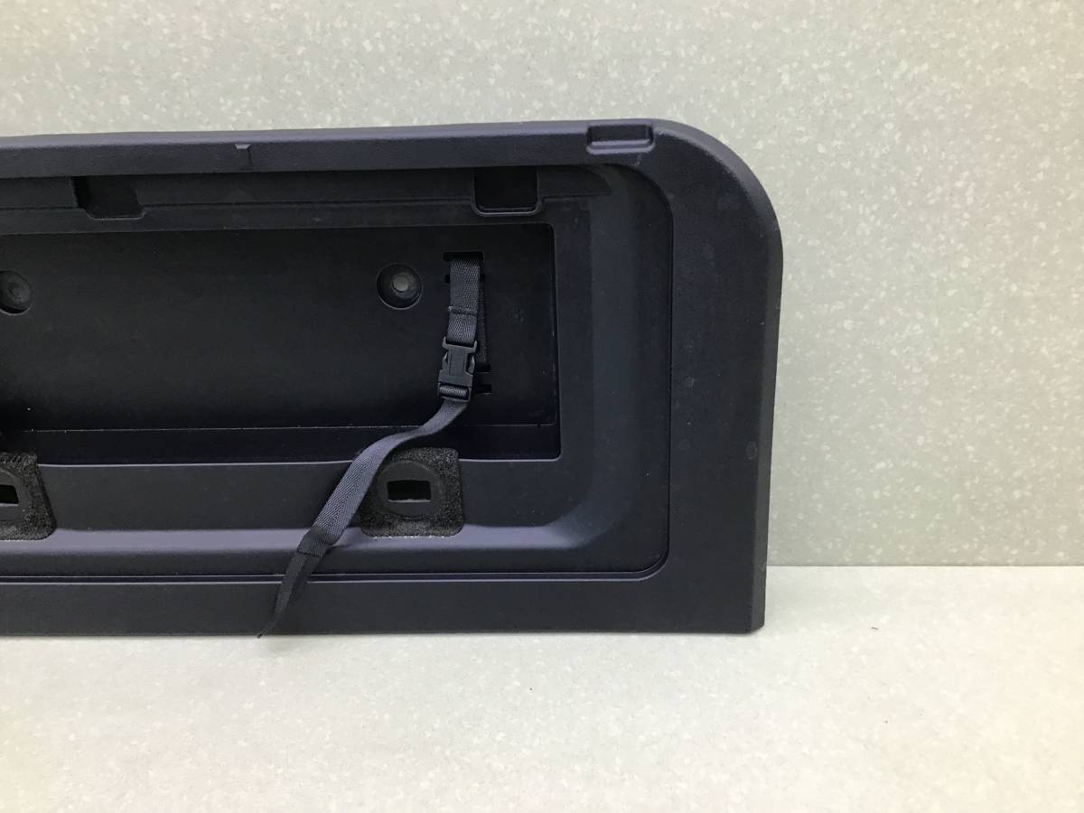 Обшивка двери багажника Toyota Land Cruiser 11 (VDJ200) 2007-2021 Обшивка двери багажника Toyota Land Cruiser 11 (VDJ200) 2007-2021