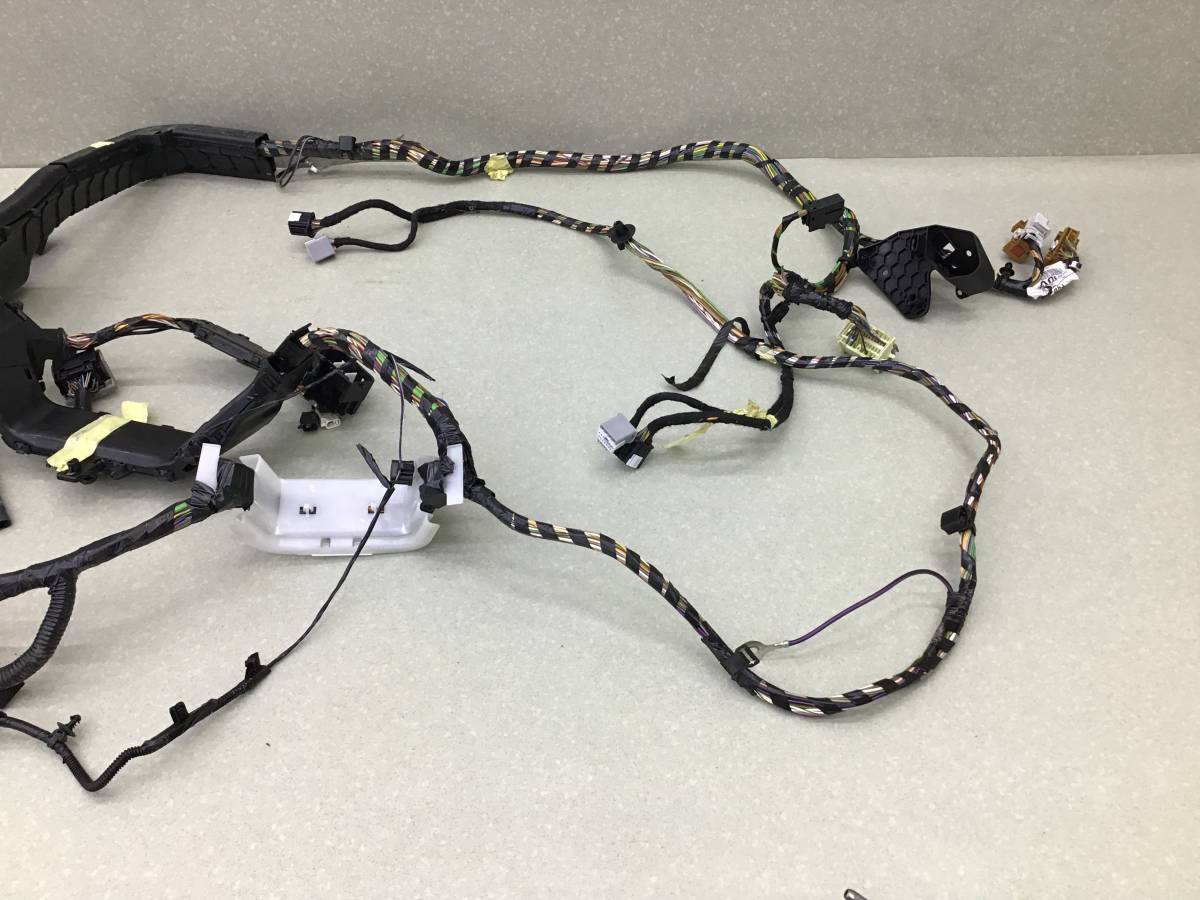 Проводка салона Ford Focus 3 (CB8) 2011-2019 Проводка салона Ford Focus 3 (CB8) 2011-2019