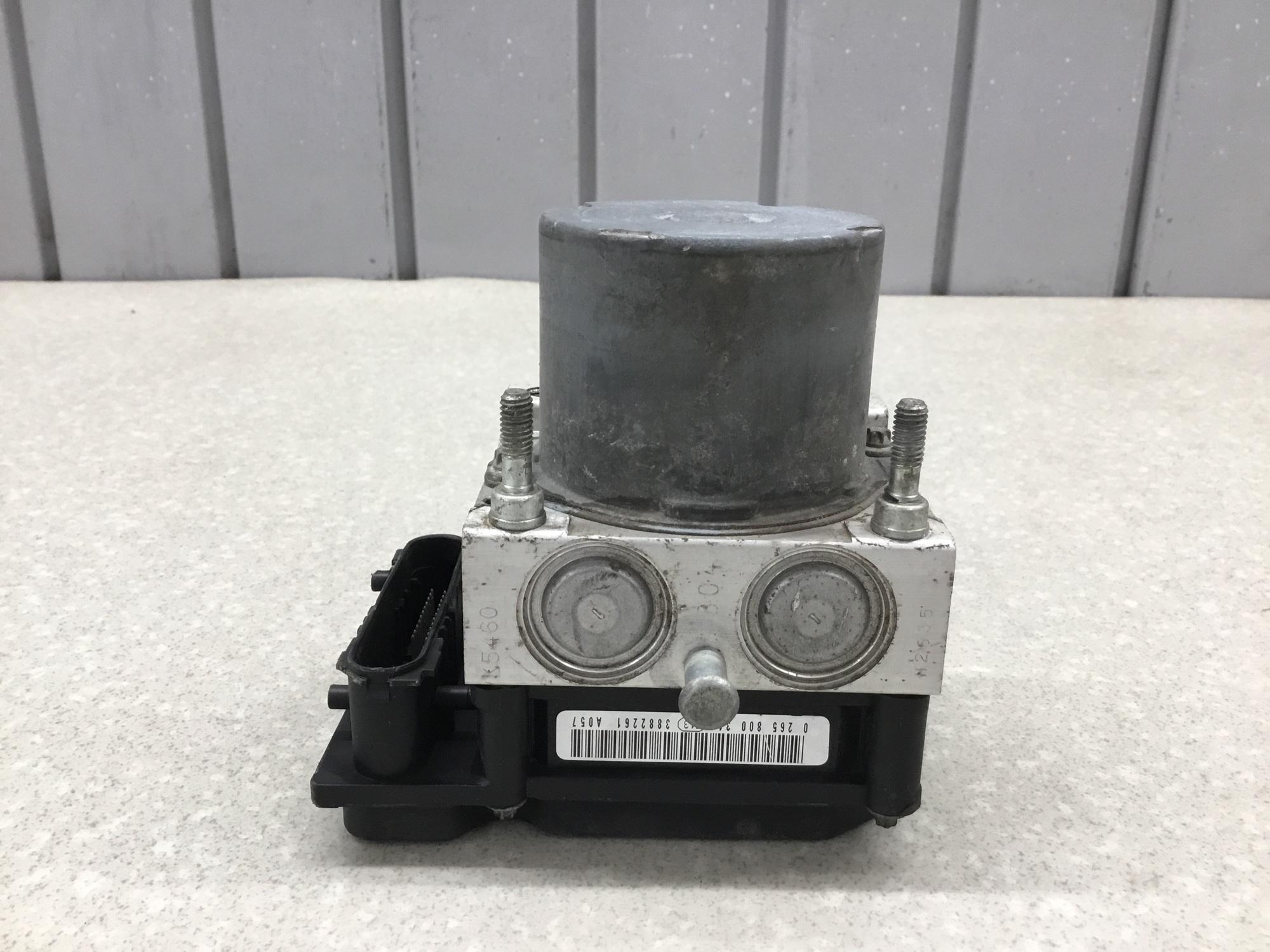 Блок ABS (насос) Subaru Legacy (B13) 2003-2009 Блок ABS (насос) Subaru Legacy (B13) 2003-2009