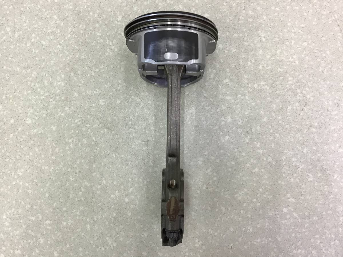 Поршень с шатуном Infiniti QX56 (JA60) 2004-2010 Поршень с шатуном Infiniti QX56 (JA60) 2004-2010