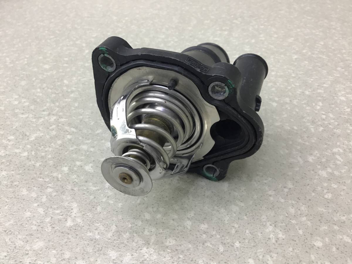 Корпус термостата Ford Focus 2 (CB4) 2004-2008 Корпус термостата Ford Focus 2 (CB4) 2004-2008