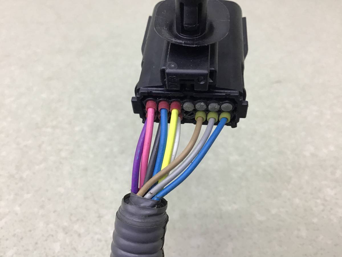 Рейка топливная (рампа) Toyota Land Cruiser (J300) 2021>