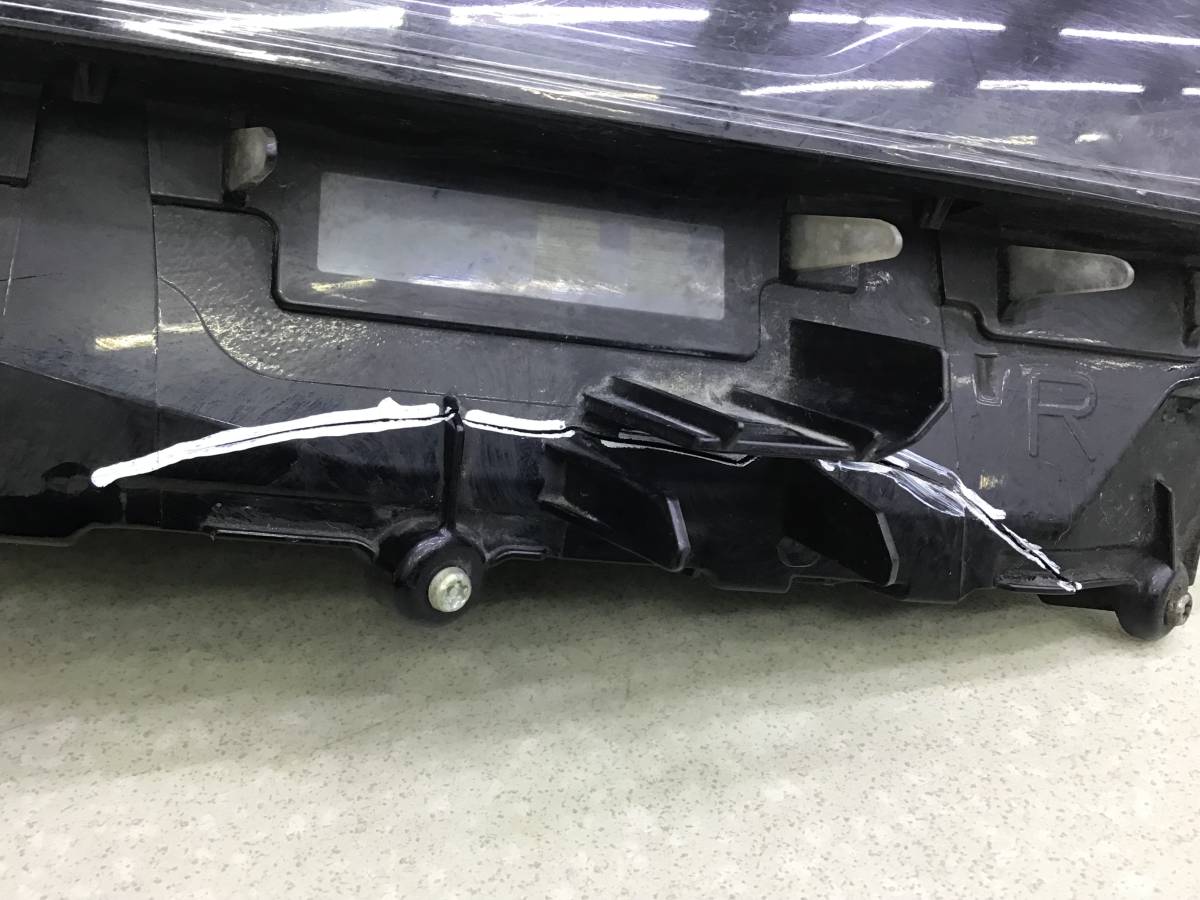 Фара правая Lexus NX 200 (ZGZ10) 2014-2021 Фара правая Lexus NX 200 (ZGZ10) 2014-2021