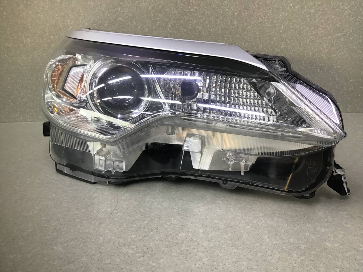 Фара правая Toyota Fortuner (GUN156, TGN156) 2015-н.в. Фара правая Toyota Fortuner (GUN156, TGN156) 2015-н.в.